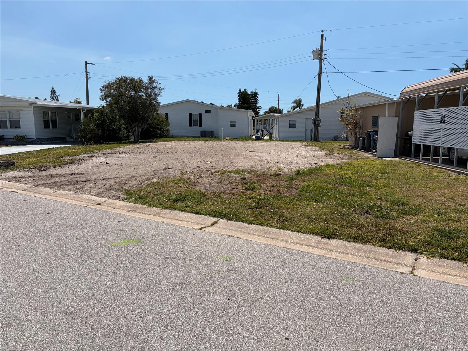 4913 Oakland Hills Ave, Sarasota, FL 34234