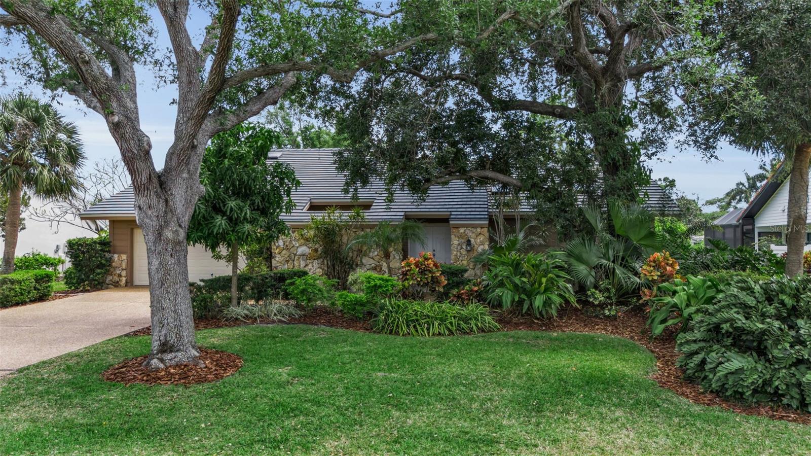 1732 Pine Harrier Cir, Sarasota, FL 34231