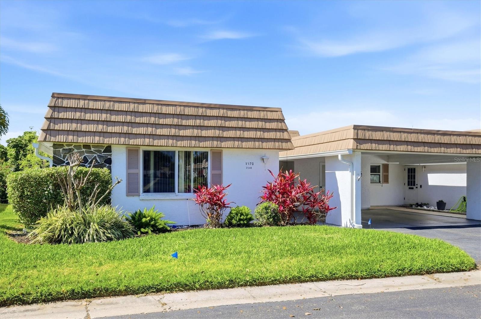 2548 Riverbluff Pkwy #V170, Sarasota, FL 34231