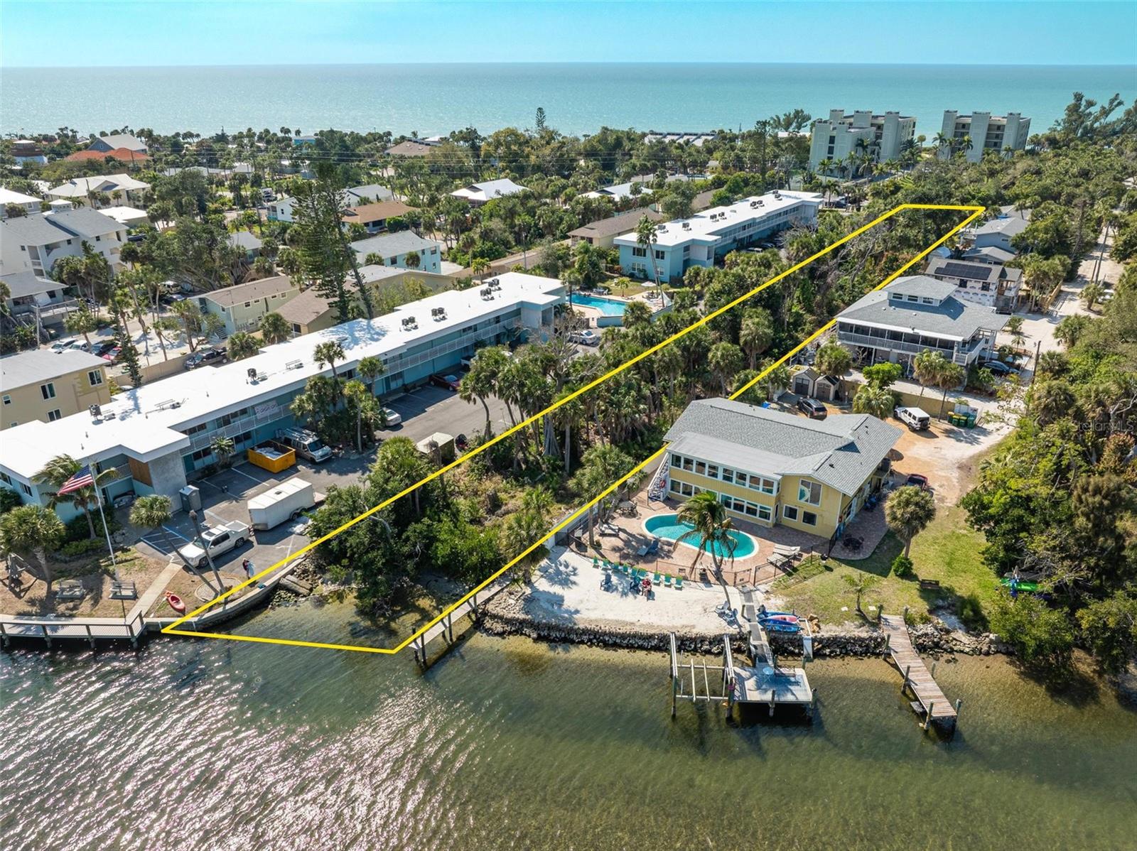 5065 N Beach Rd, Englewood, FL 34223