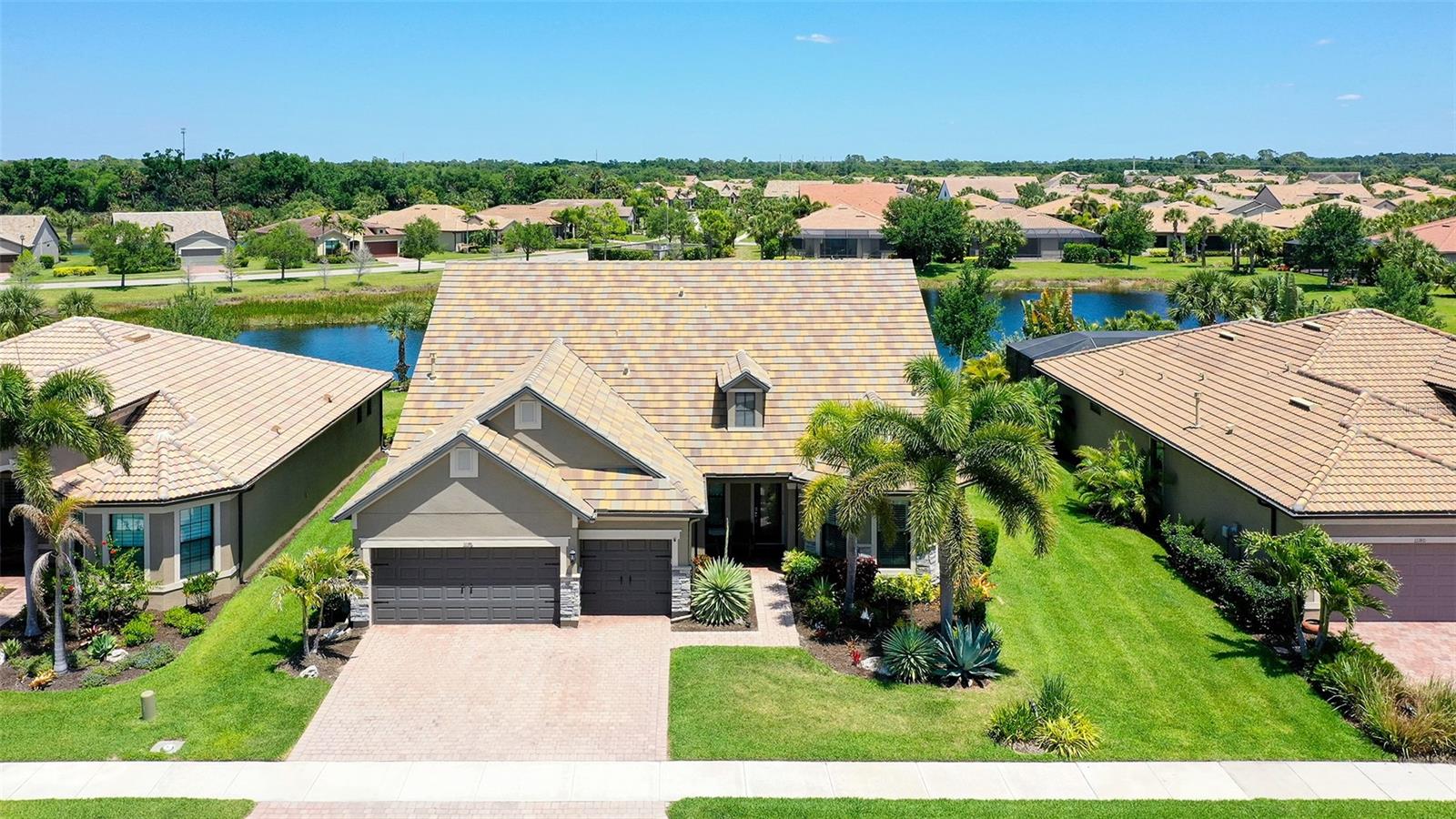 11176 Roseate Ct, Sarasota, FL 34238