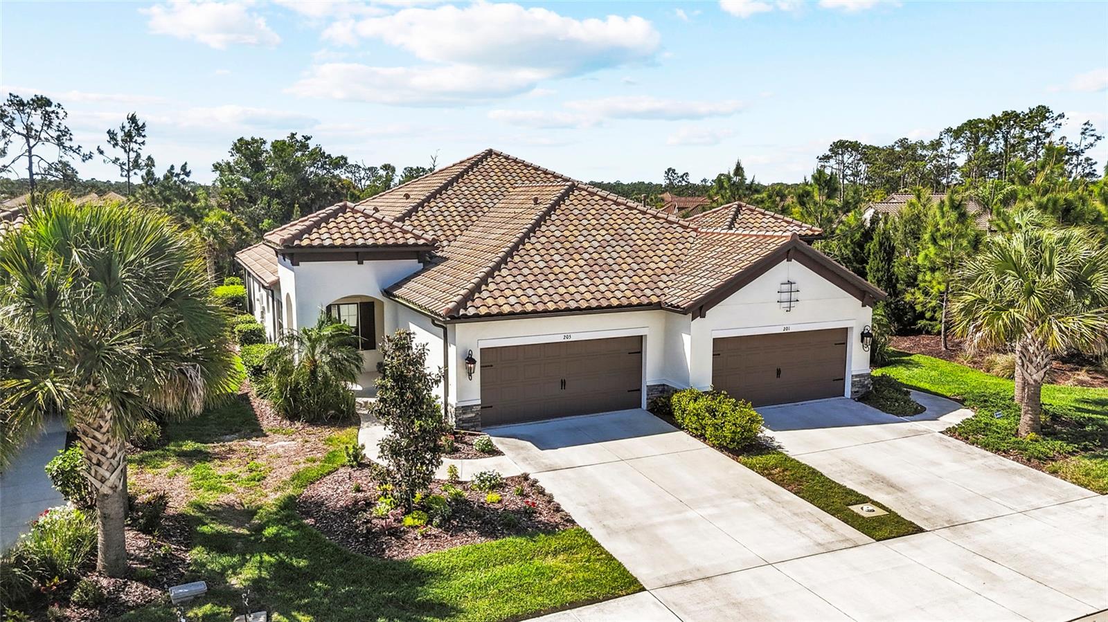 205 Palidoro Cir, Nokomis, FL 34275