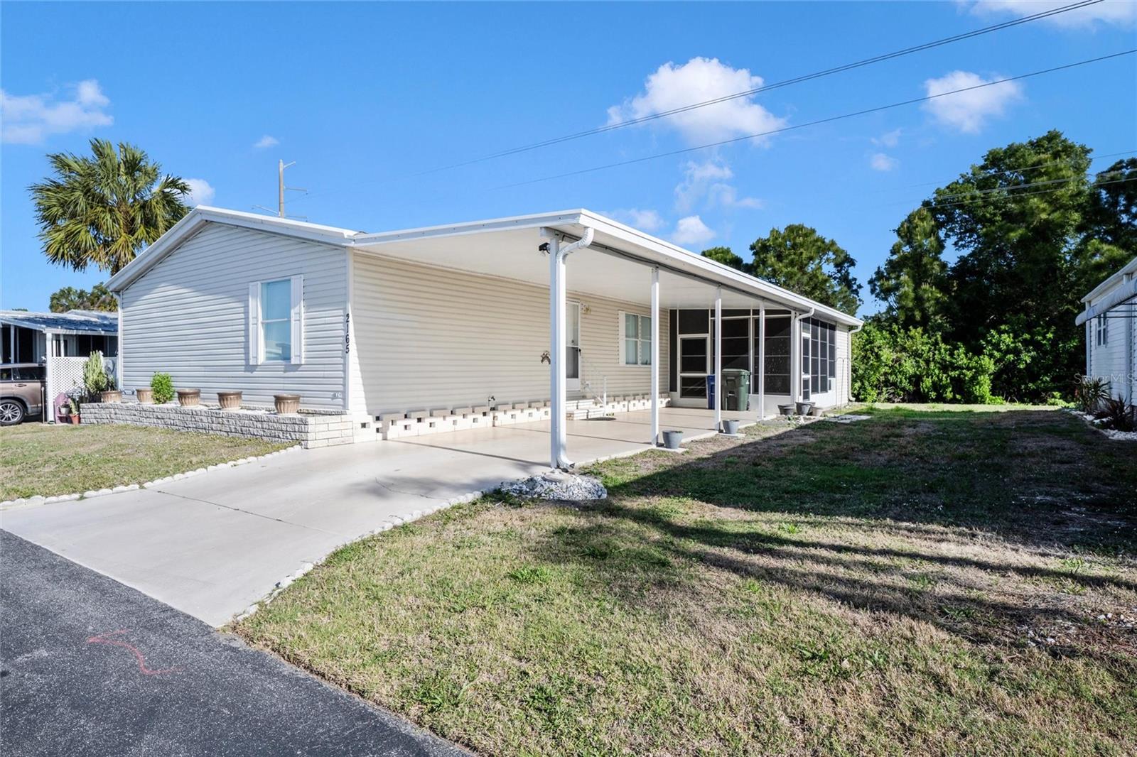 2165 Gondola Dr, Sarasota, FL 34238