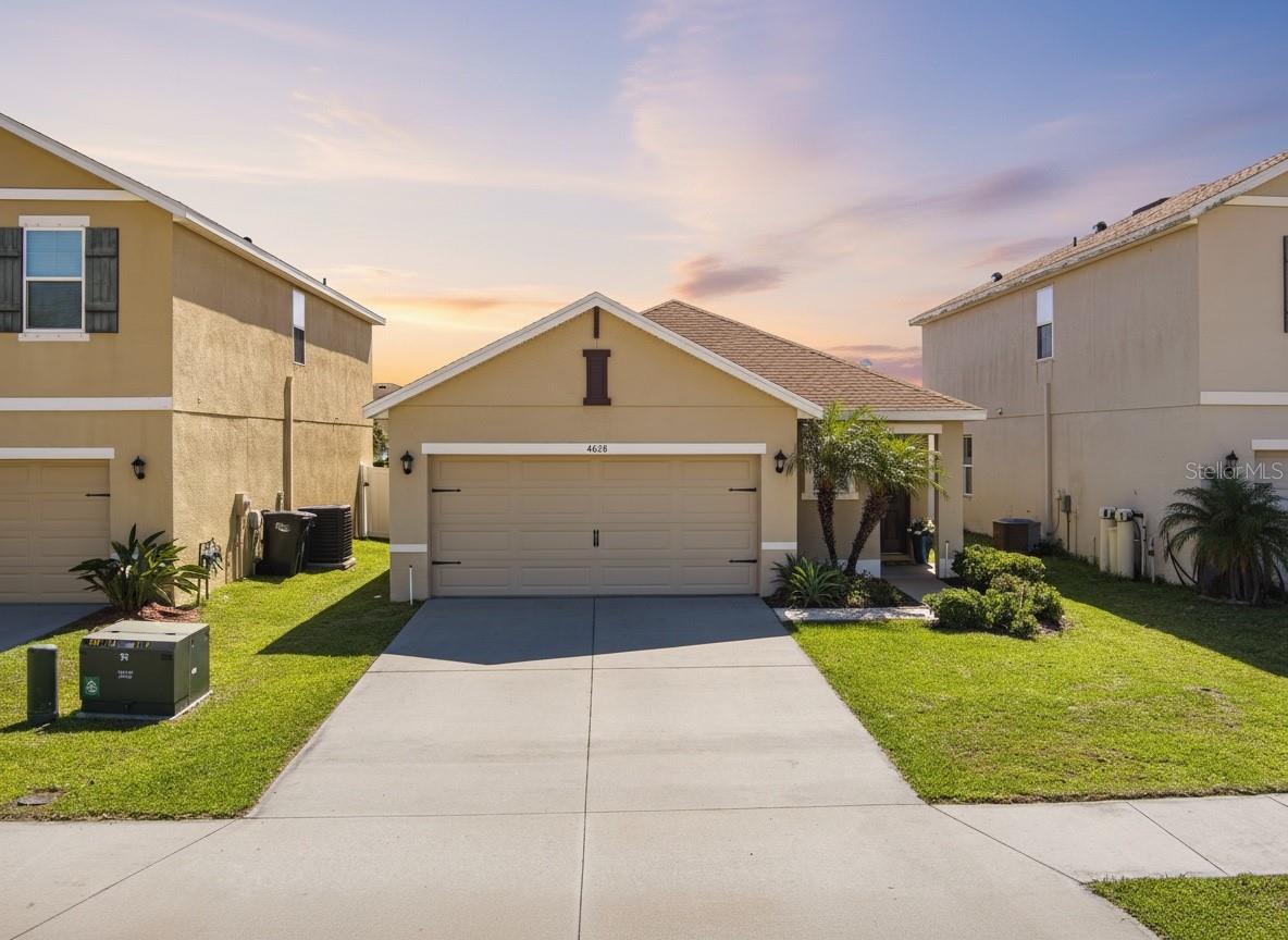 4628 Lindever Ln, Palmetto, FL 34221