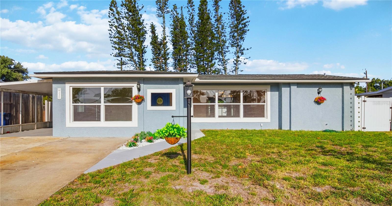 220 62nd St Nw, Bradenton, FL 34209