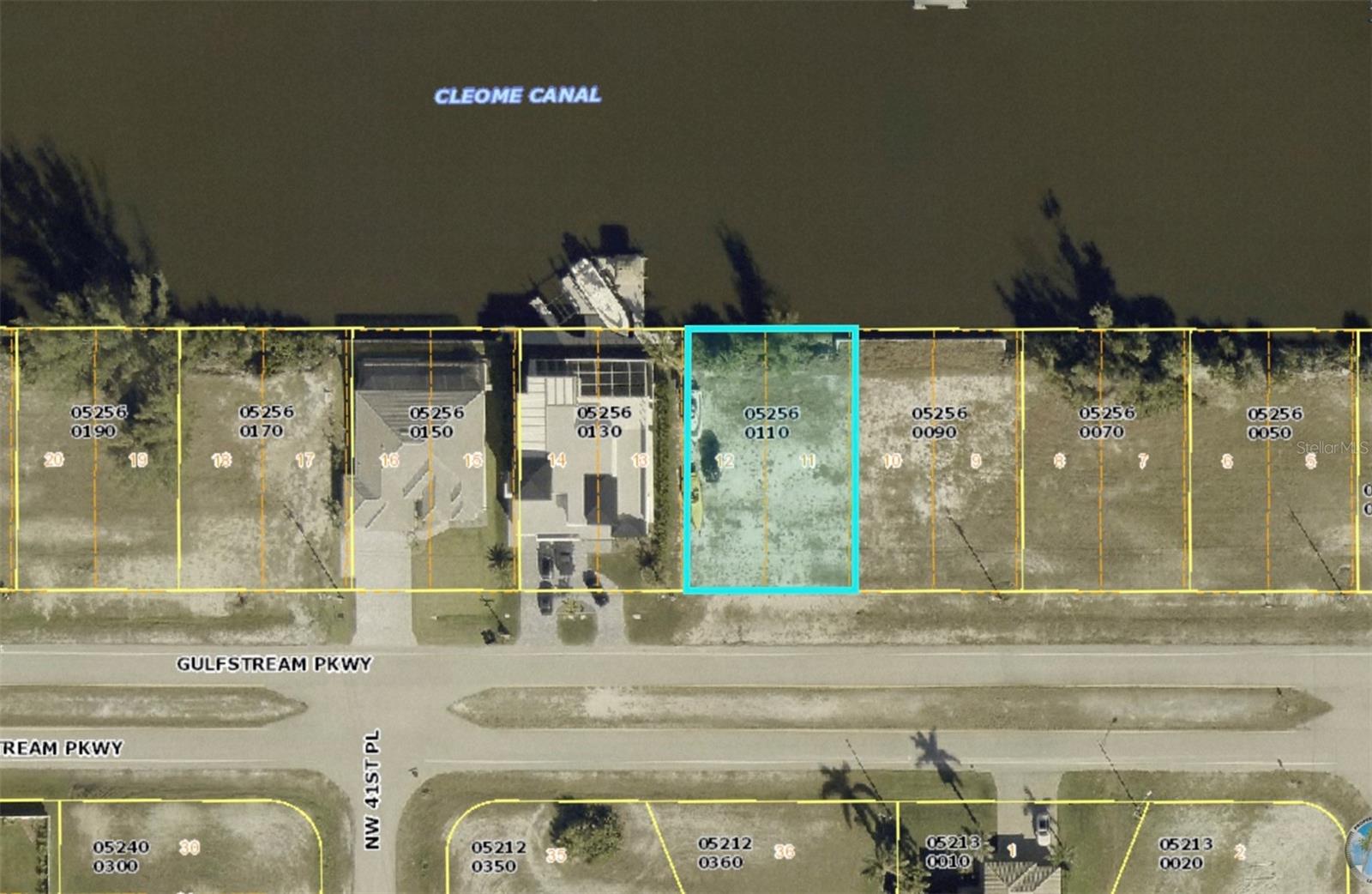 4103 Gulfstream Pkwy, Cape Coral, FL 33993