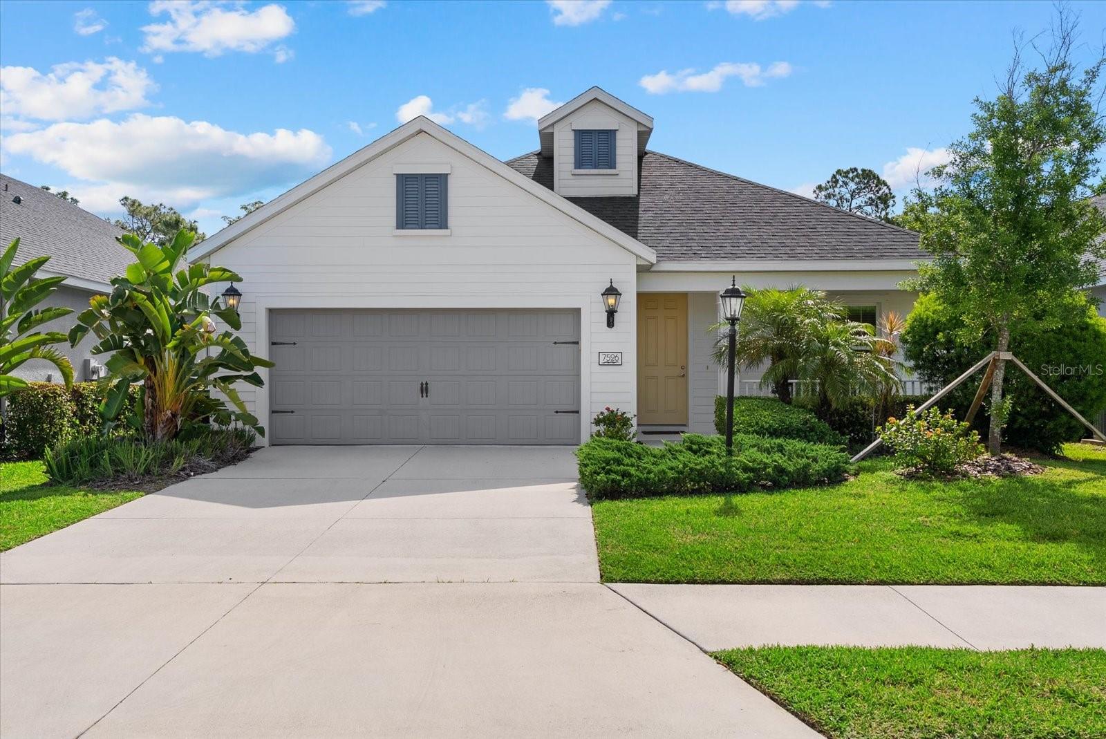 7526 Ridgelake Cir, Bradenton, FL 34203