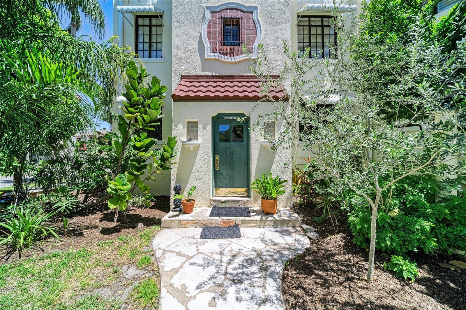 210 N 17th St W #14, Bradenton, FL 34205