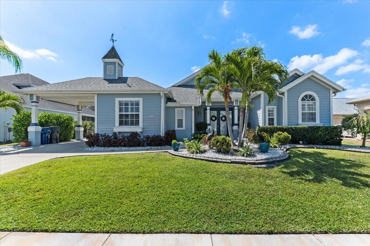4748 Compass Dr, Bradenton, FL 34208