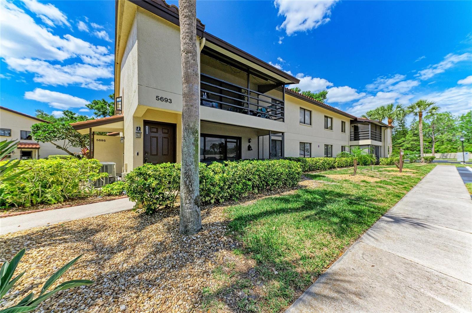 5685 Gardens Dr #5685, Sarasota, FL 34243