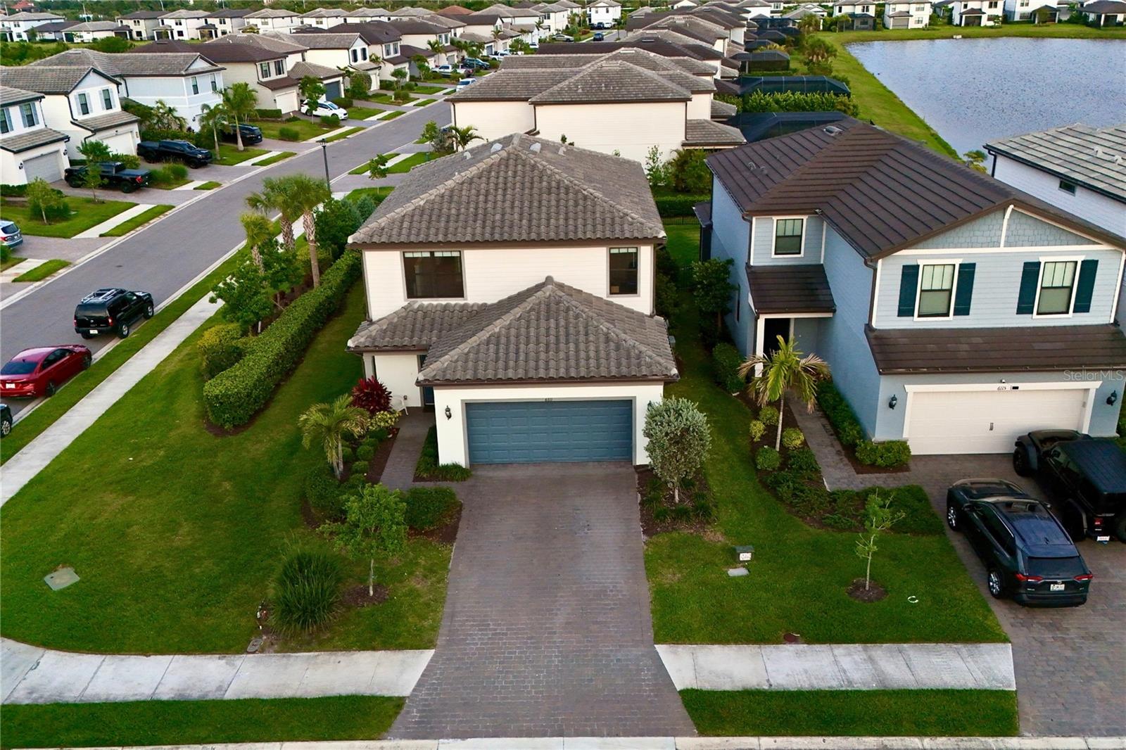 6111 Bluestar Ct, Bradenton, FL 34211