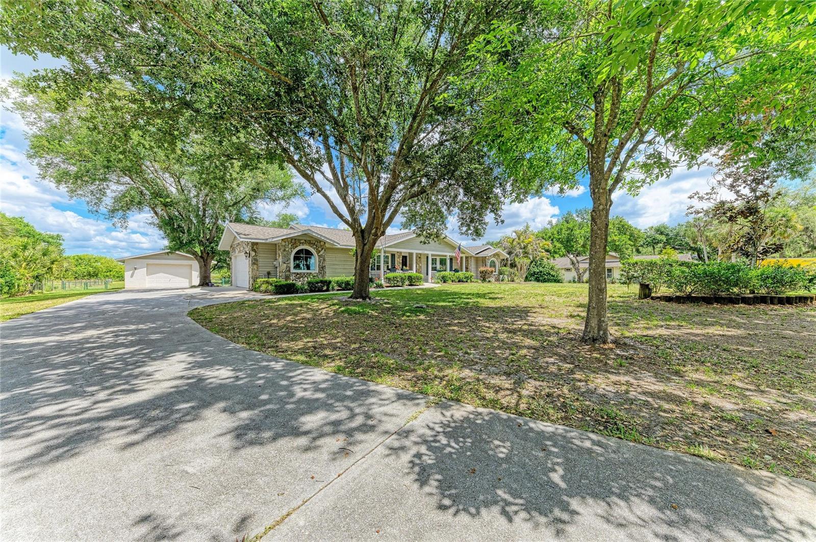 6109 26th Ave E, Bradenton, FL 34208
