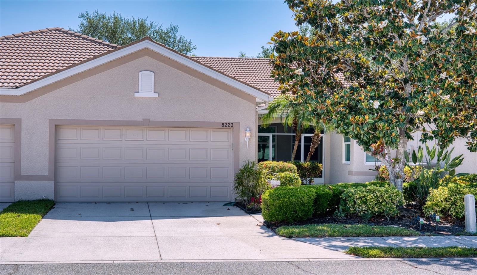 8223 Simpson Falls Ct, Sarasota, FL 34243