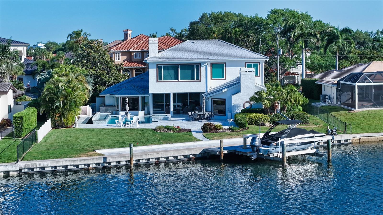 7689 Cove Ter, Sarasota, FL 34231