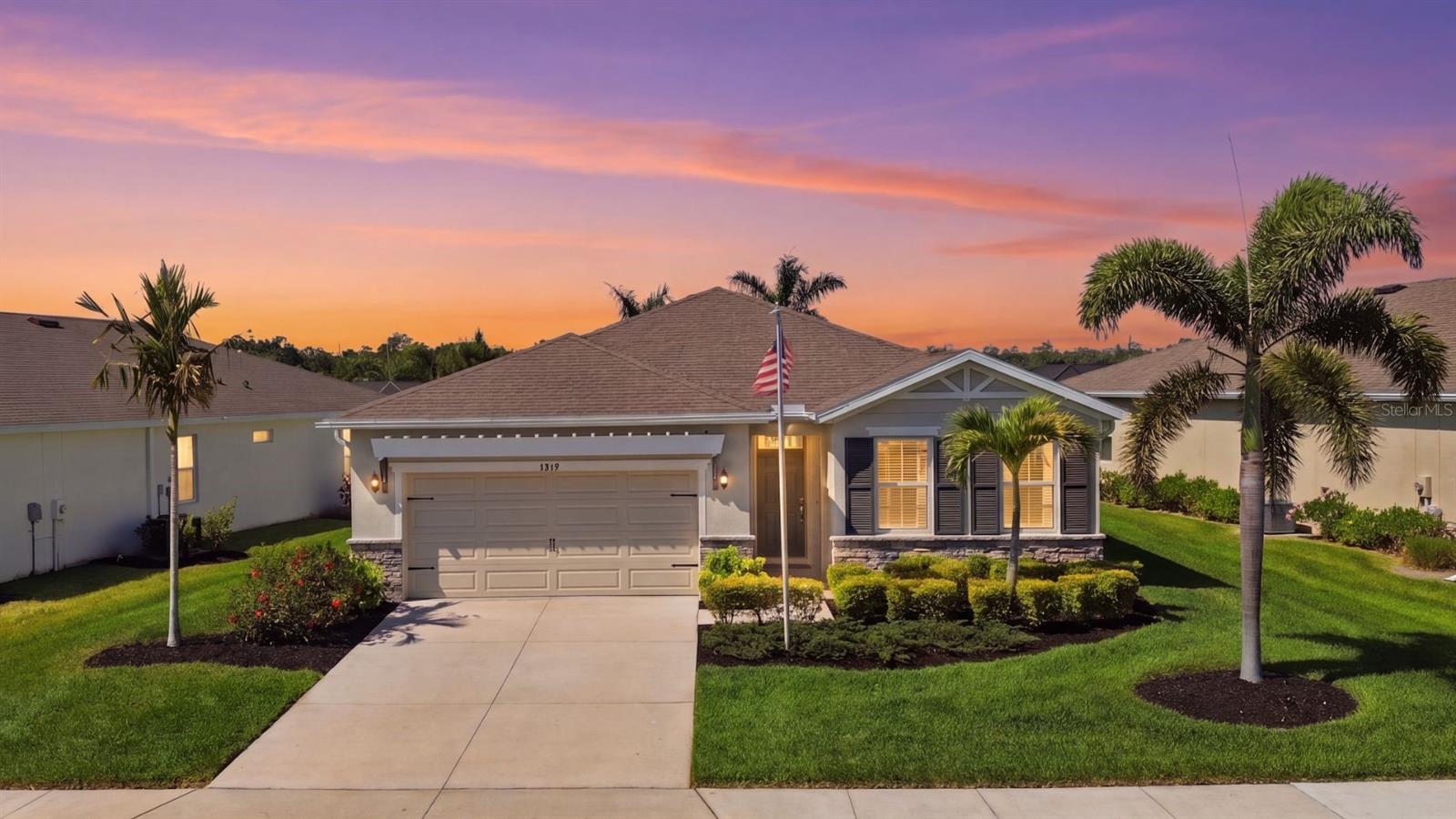 3827 Mossy Limb Ct, Palmetto, FL 34221