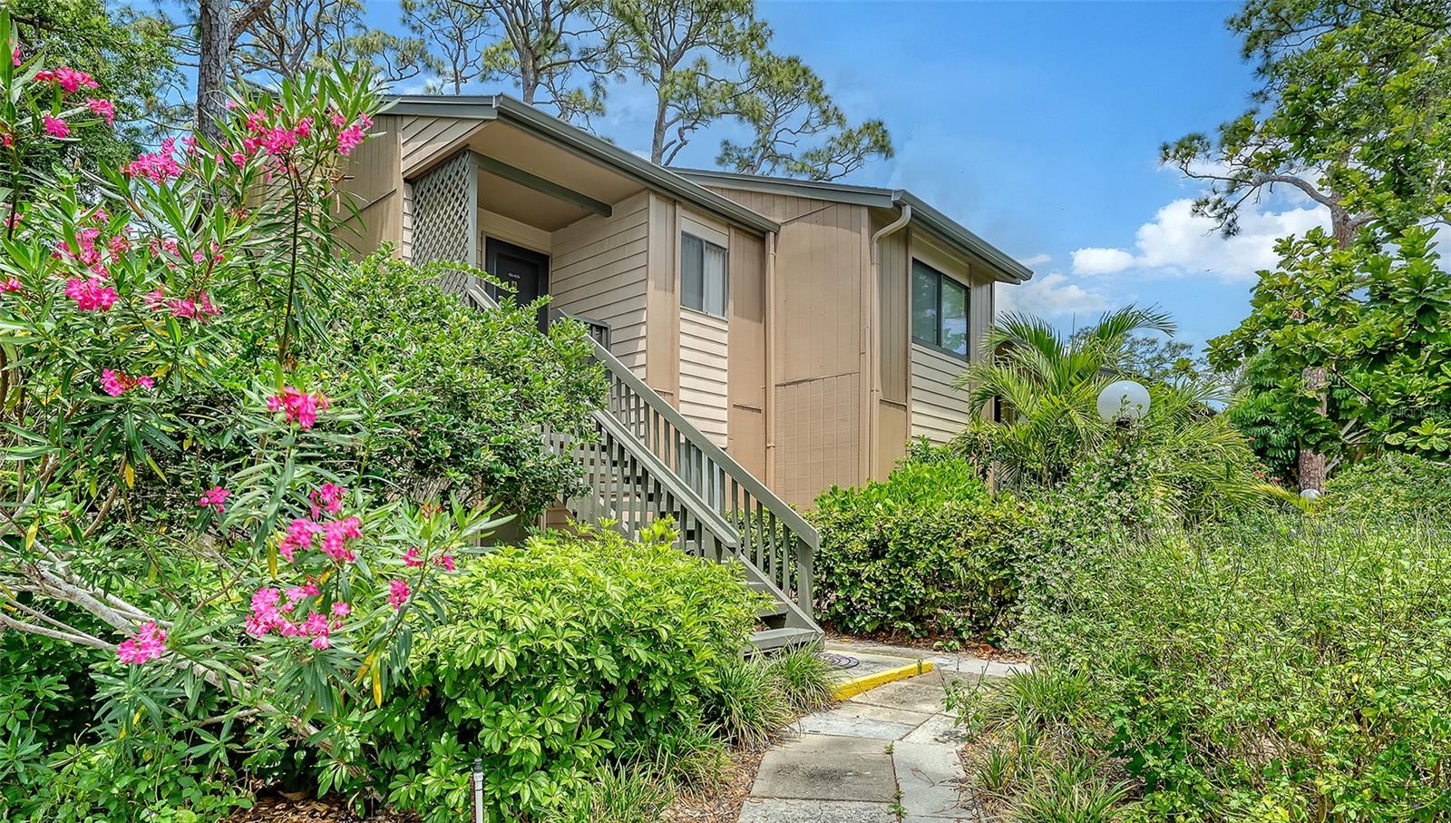 1720 Glenhouse Dr #326, Sarasota, FL 34231