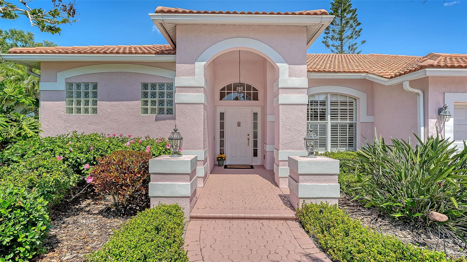 5270 Far Oak Cir, Sarasota, FL 34238
