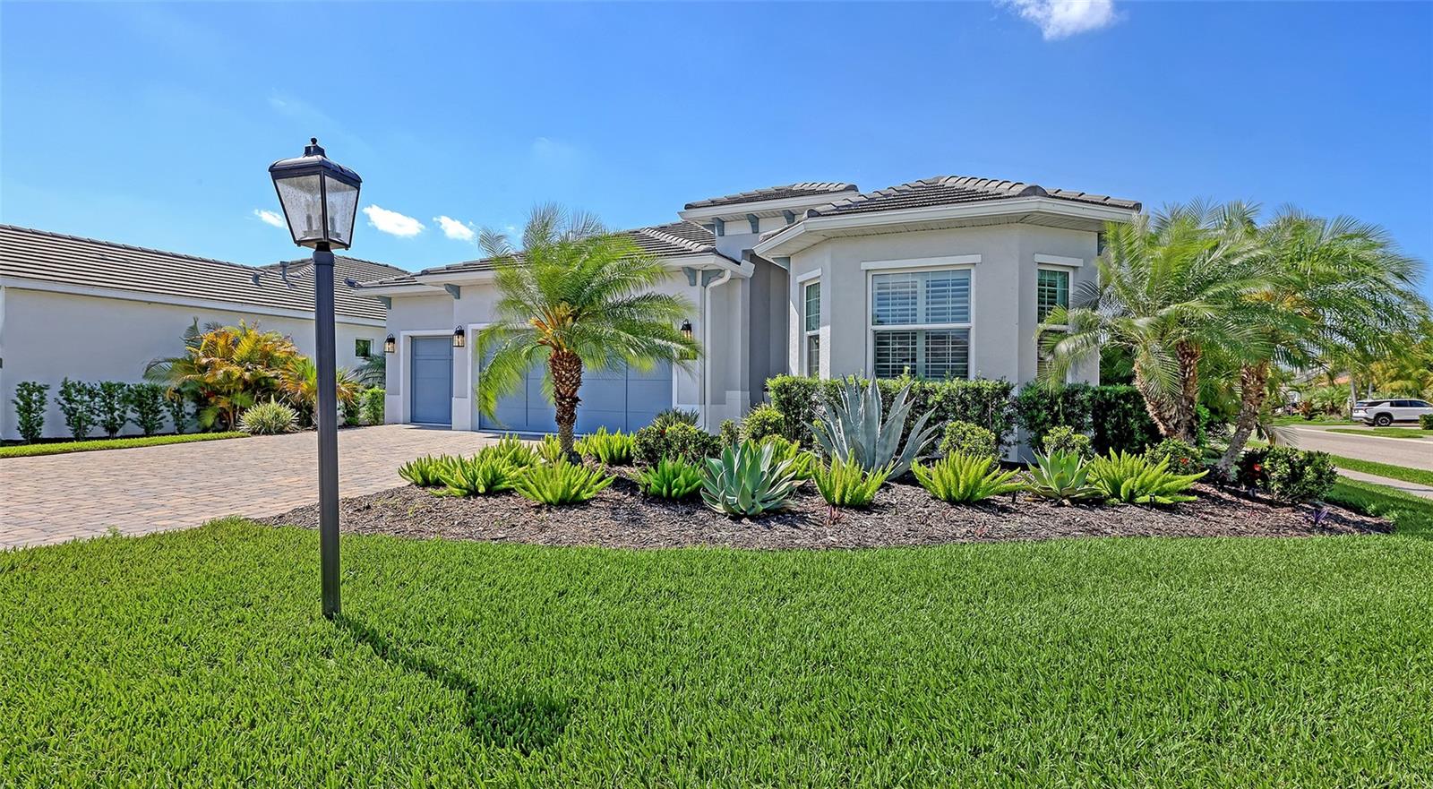 7724 Sandhill Lake Dr, Sarasota, FL 34241