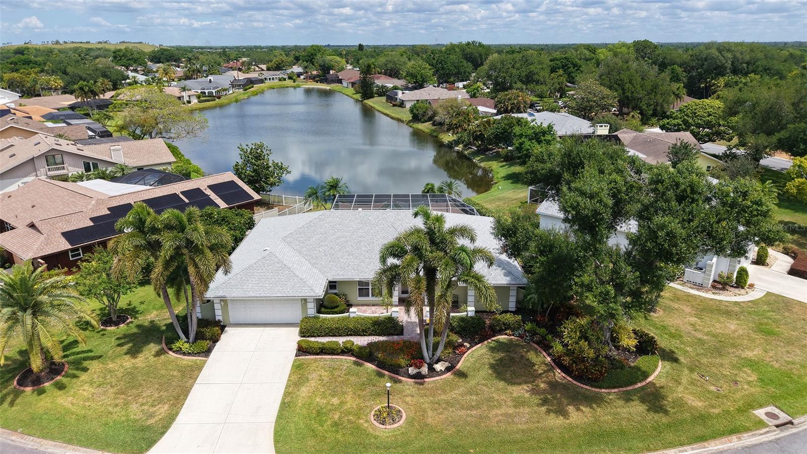6921 Country Lakes Cir, Sarasota, FL 34243