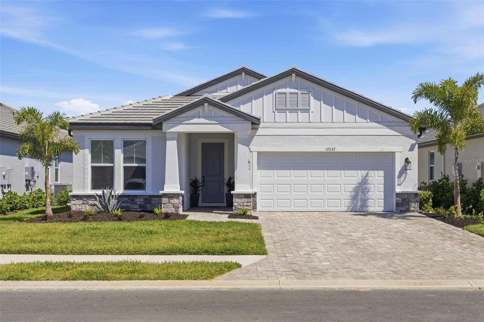 17237 Savory Mist Cir, Bradenton, FL 34211