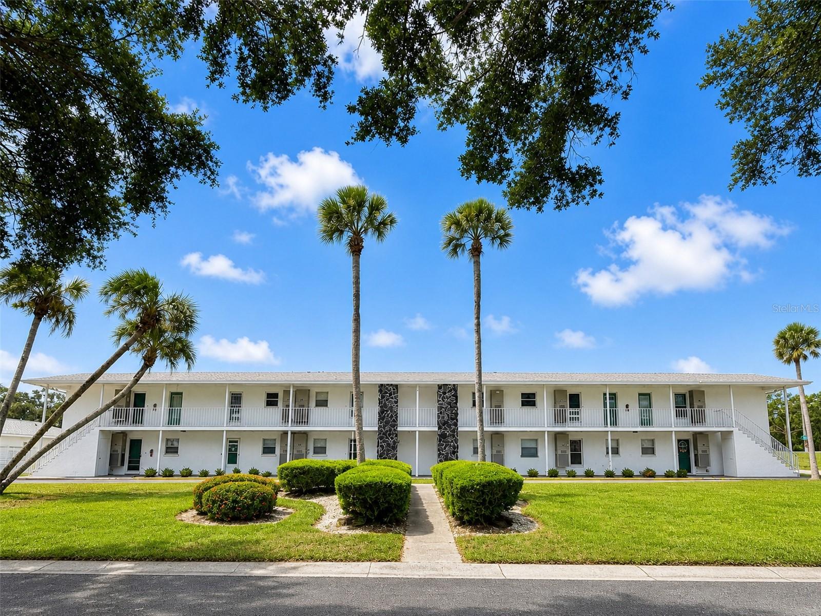 3900 Roxane Blvd #11b, Sarasota, FL 34235