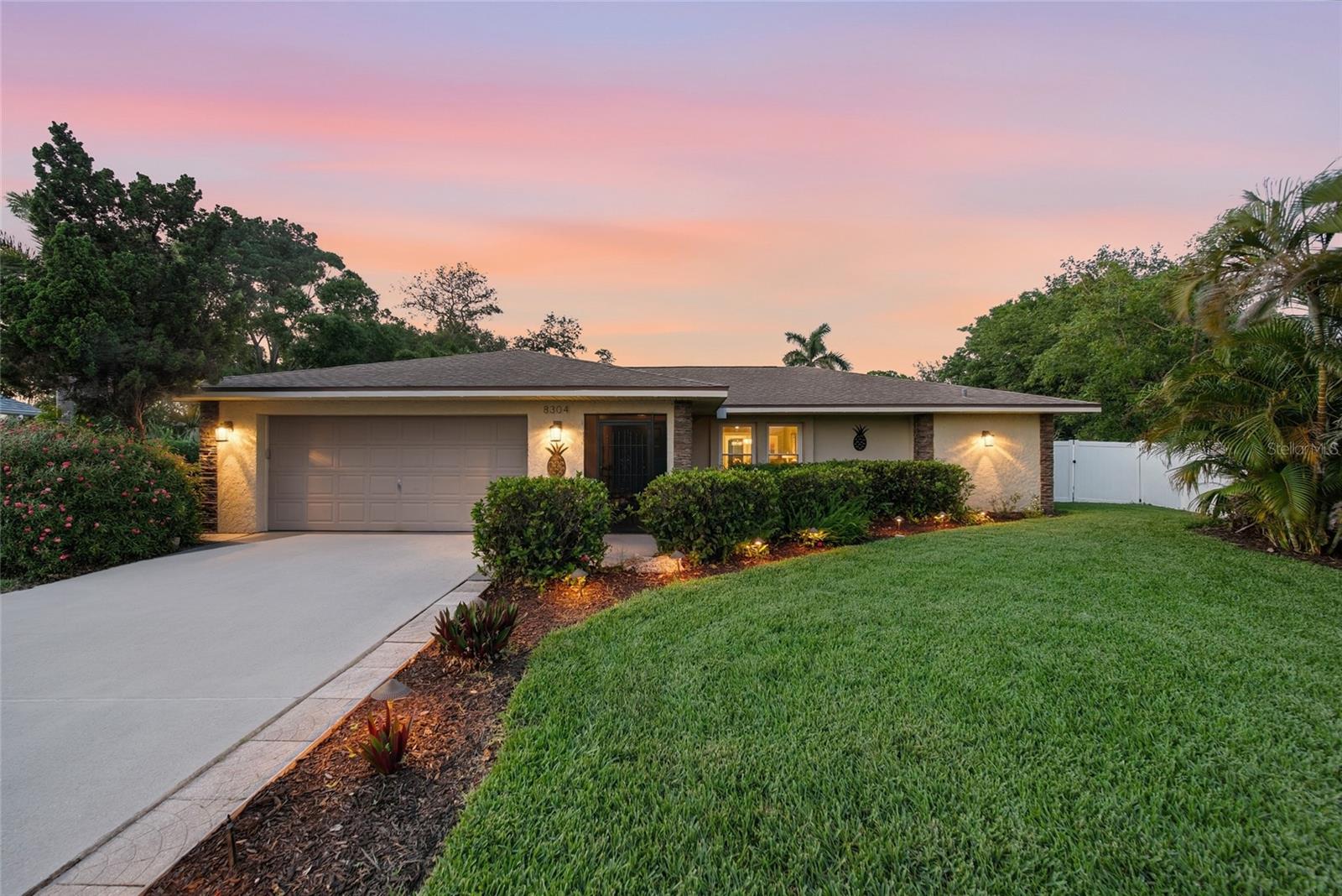 8304 12th Avenue Dr Nw, Bradenton, FL 34209