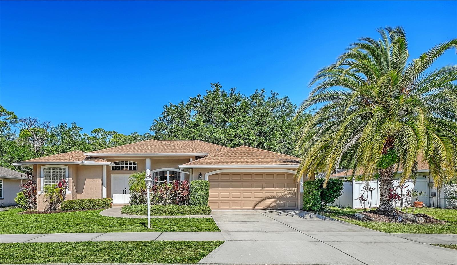 3521 Branch Creek Dr, Sarasota, FL 34235