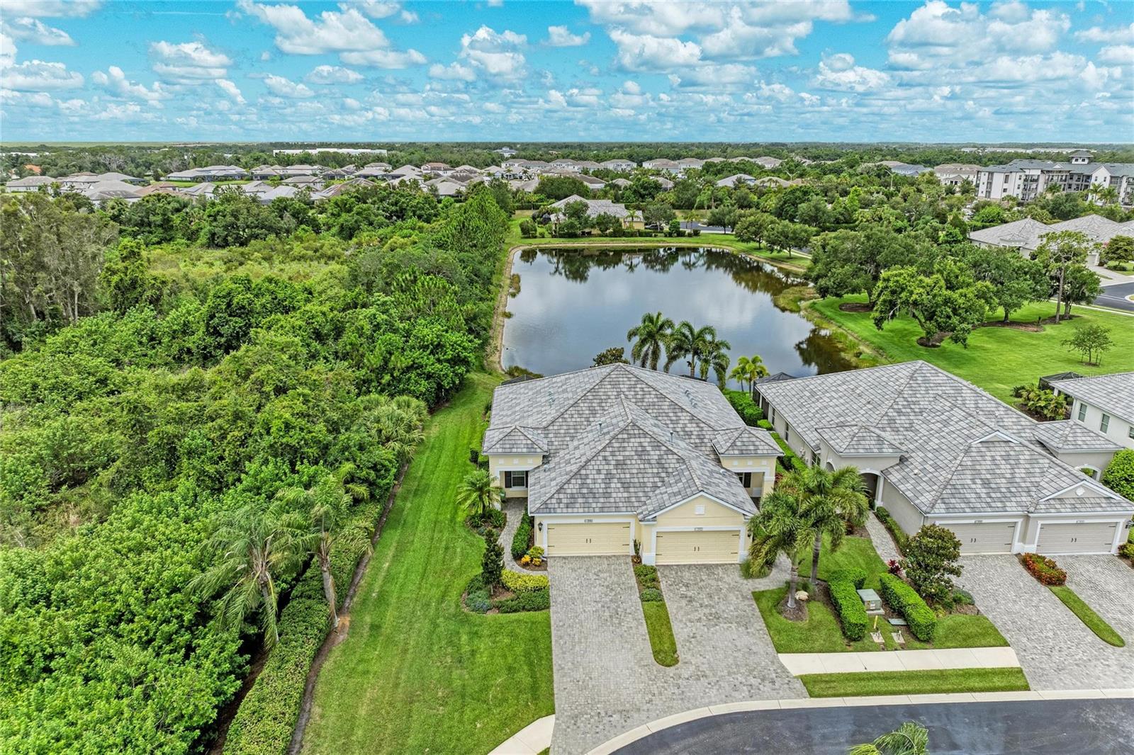 1936 Orange Lake Cv, Bradenton, FL 34211