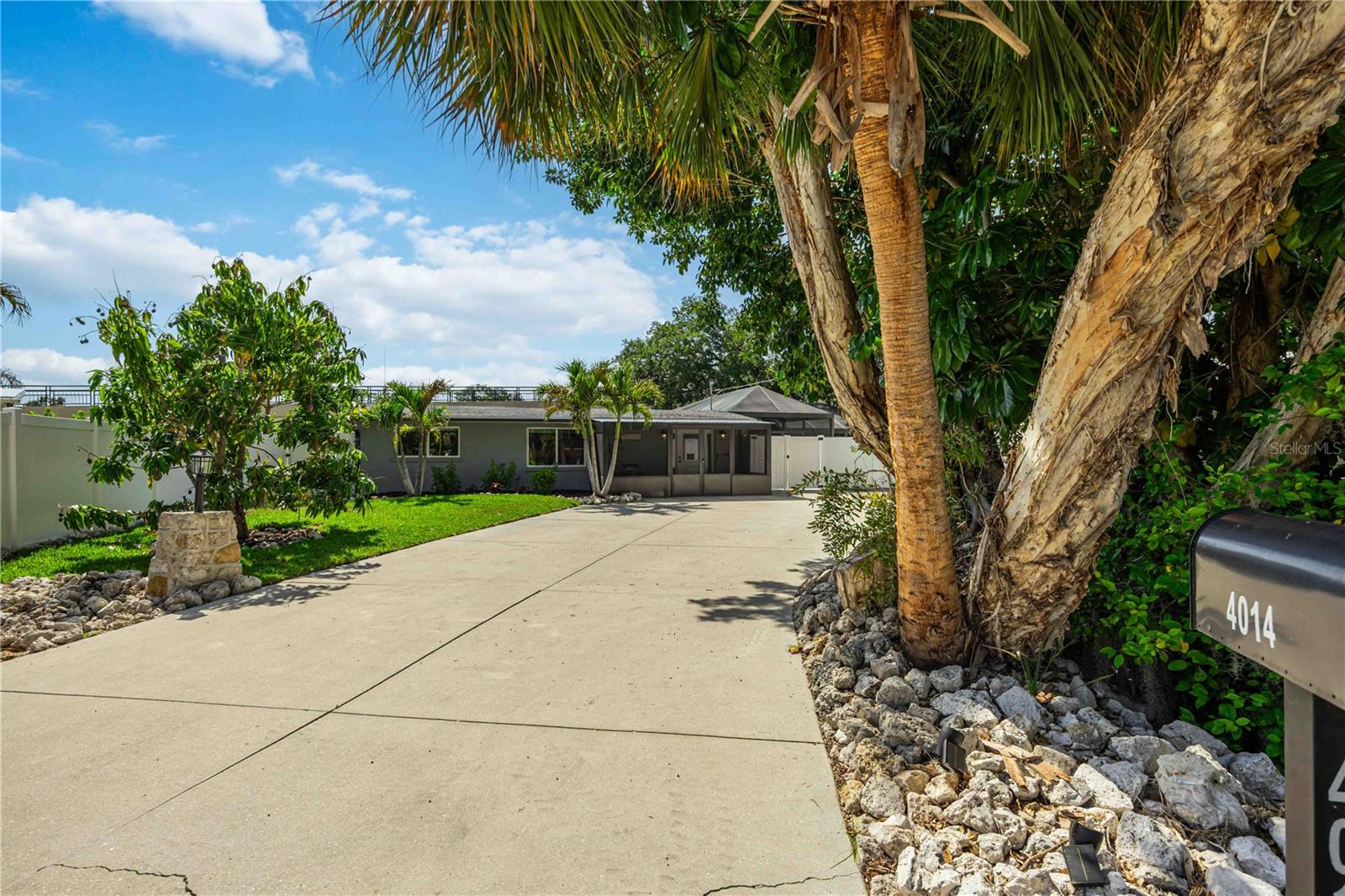 4014 Radnor Pl, Sarasota, FL 34233