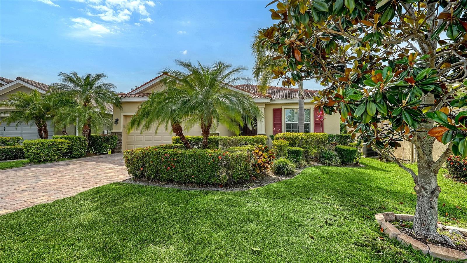 2858 Oriole Dr, Sarasota, FL 34243