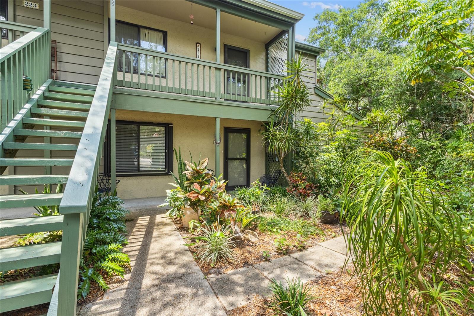 1623 Pelican Cove Rd #122, Sarasota, FL 34231