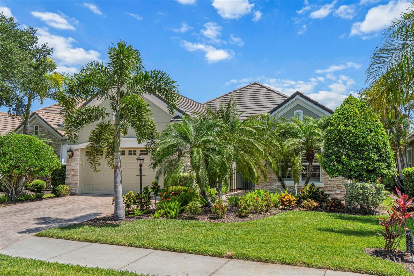 12037 Thornhill Ct, Lakewood Ranch, FL 34202