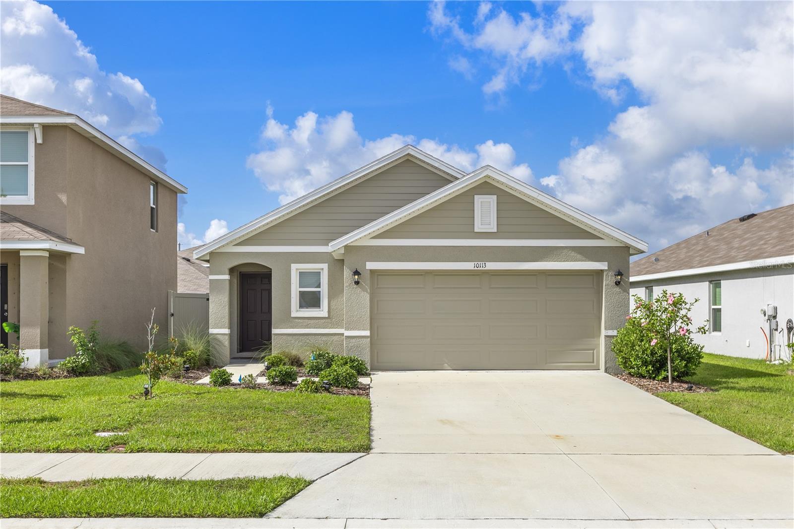 10113 Charlotte Dr, Parrish, FL 34219