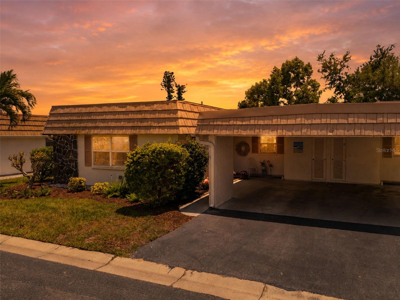 2330 Riverbluff Pkwy #V245, Sarasota, FL 34231