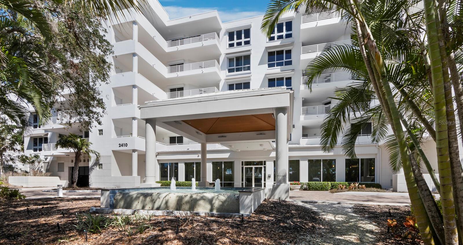 2410 Harbourside Dr #131, Longboat Key, FL 34228