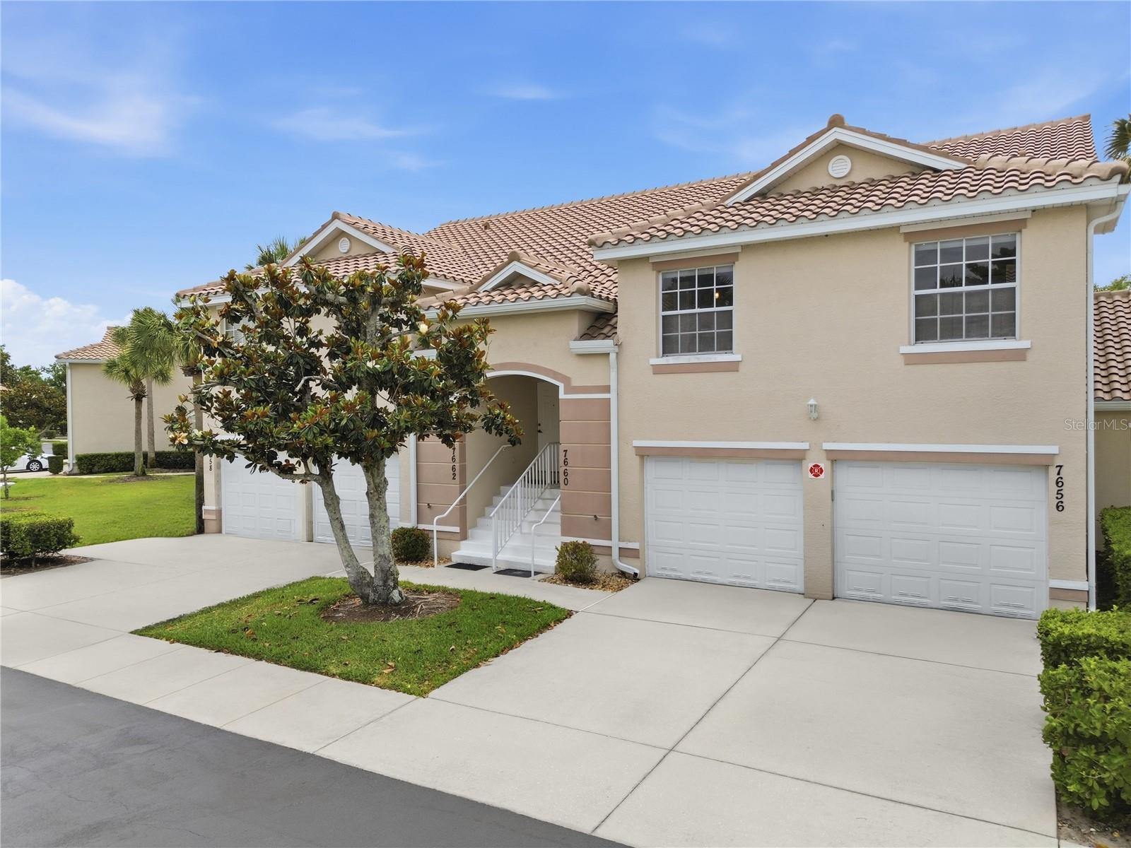 7660 Sweetbay Cir, Bradenton, FL 34203