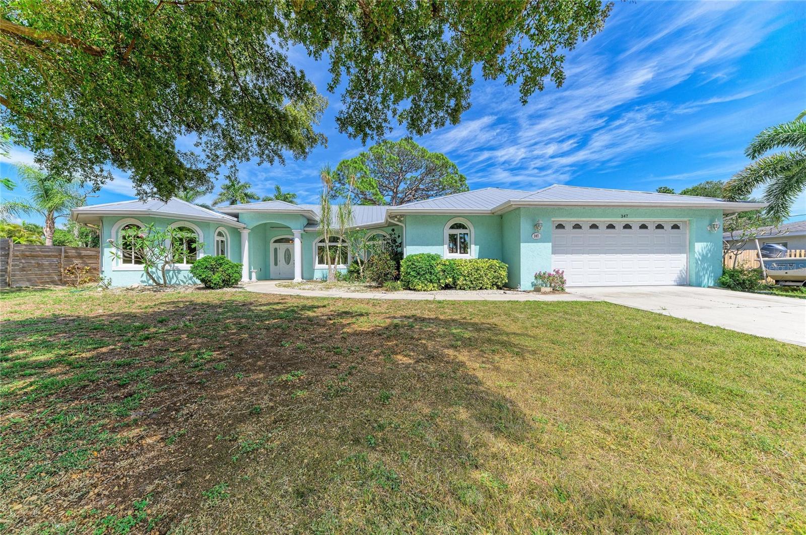 347 Bayshore Dr, Osprey, FL 34229