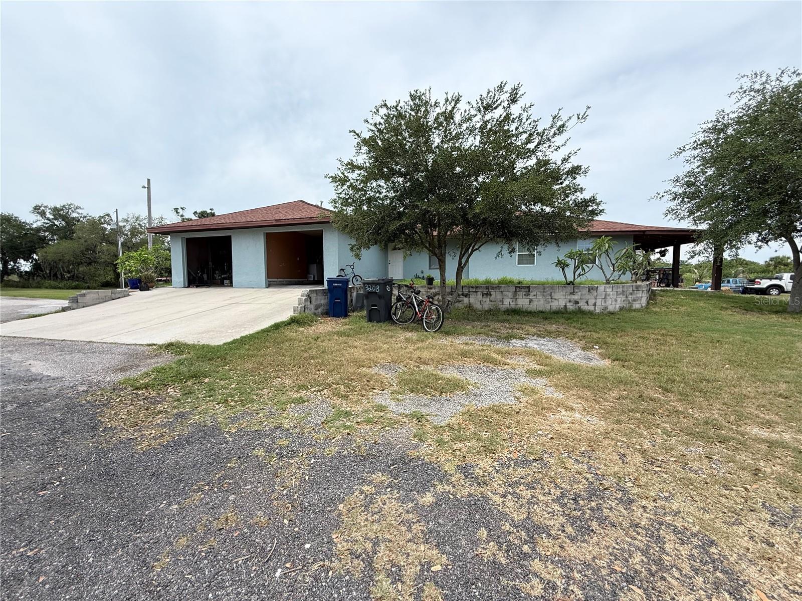 3208 16th Ave E, Palmetto, FL 34221