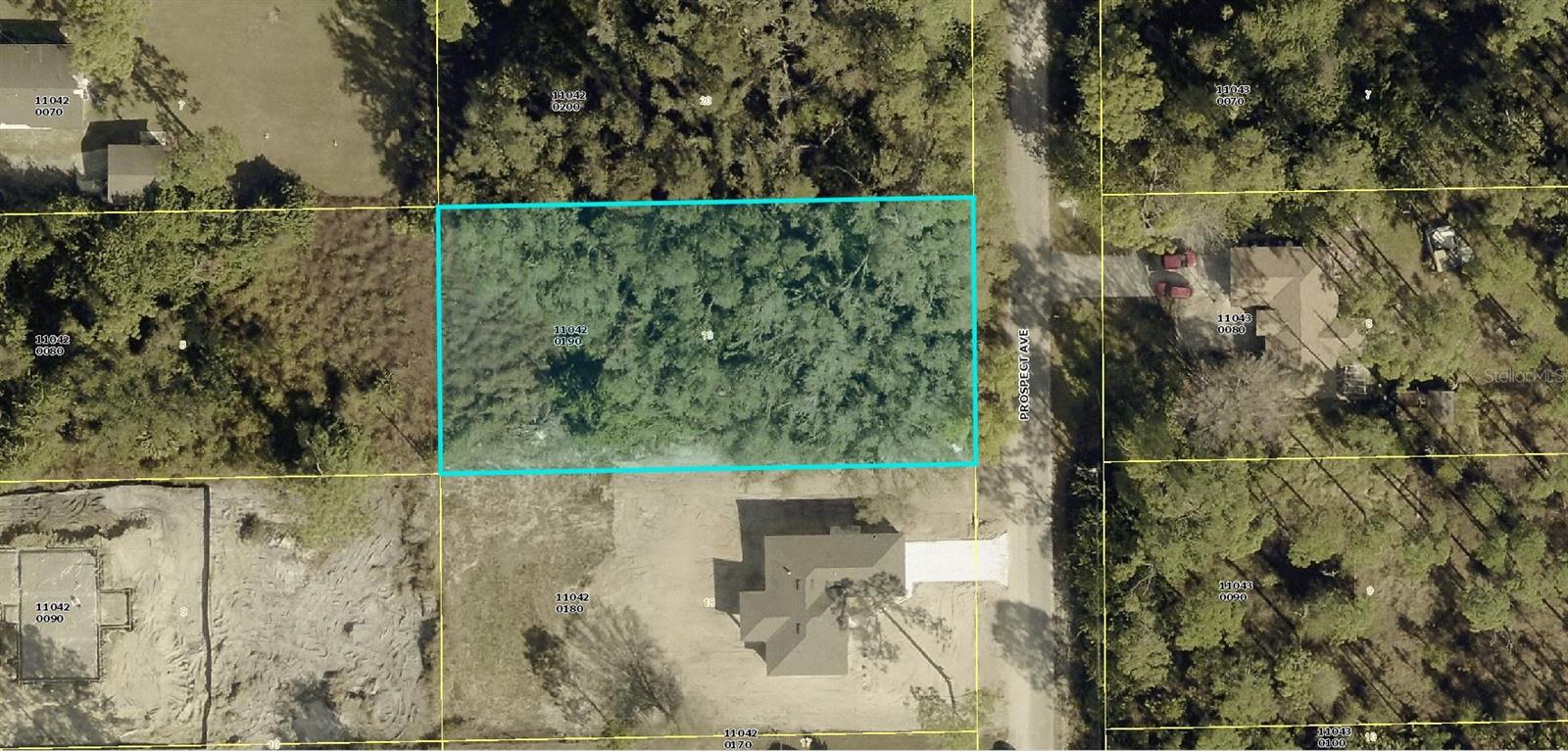 1111 Prospect Ave, Lehigh Acres, FL 33972