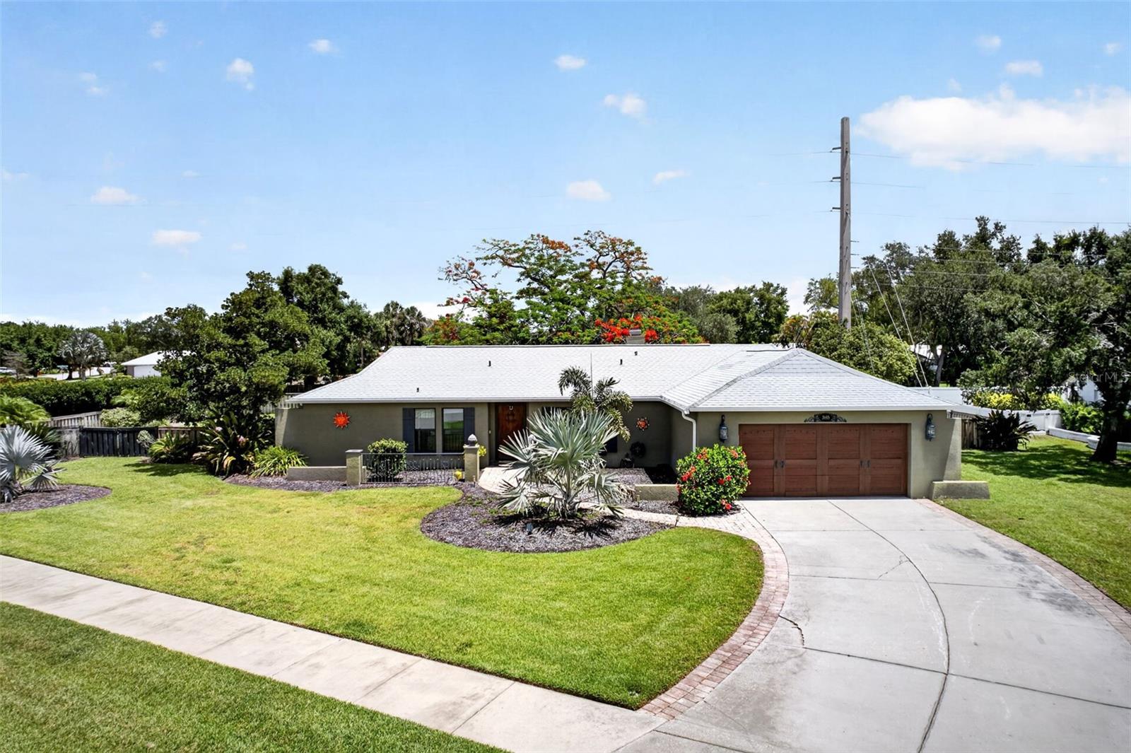 3695 Country Place Blvd, Sarasota, FL 34233