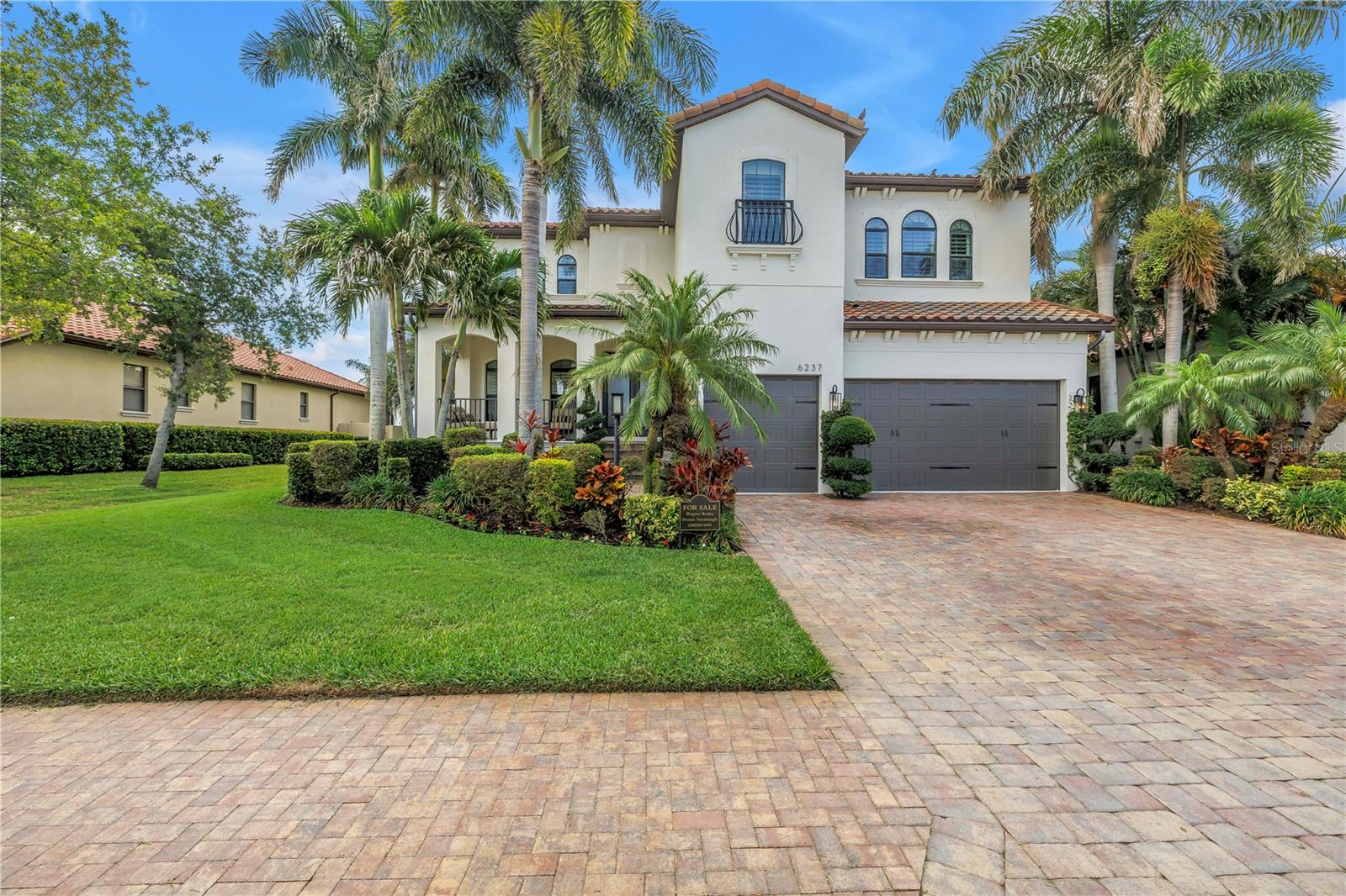 6237 Signature Pointe Ln, Bradenton, FL 34210