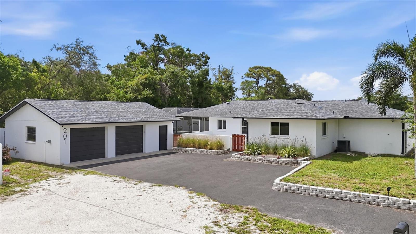 201 Honore Ave, Sarasota, FL 34232