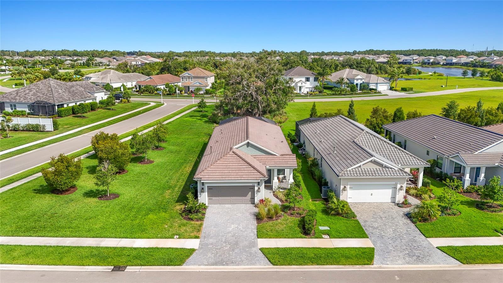 8506 Frangipani Ter, Sarasota, FL 34240