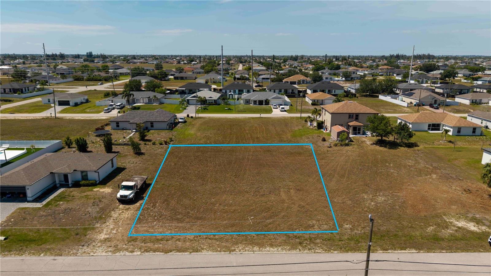 212 Ne 25th St, Cape Coral, FL 33909