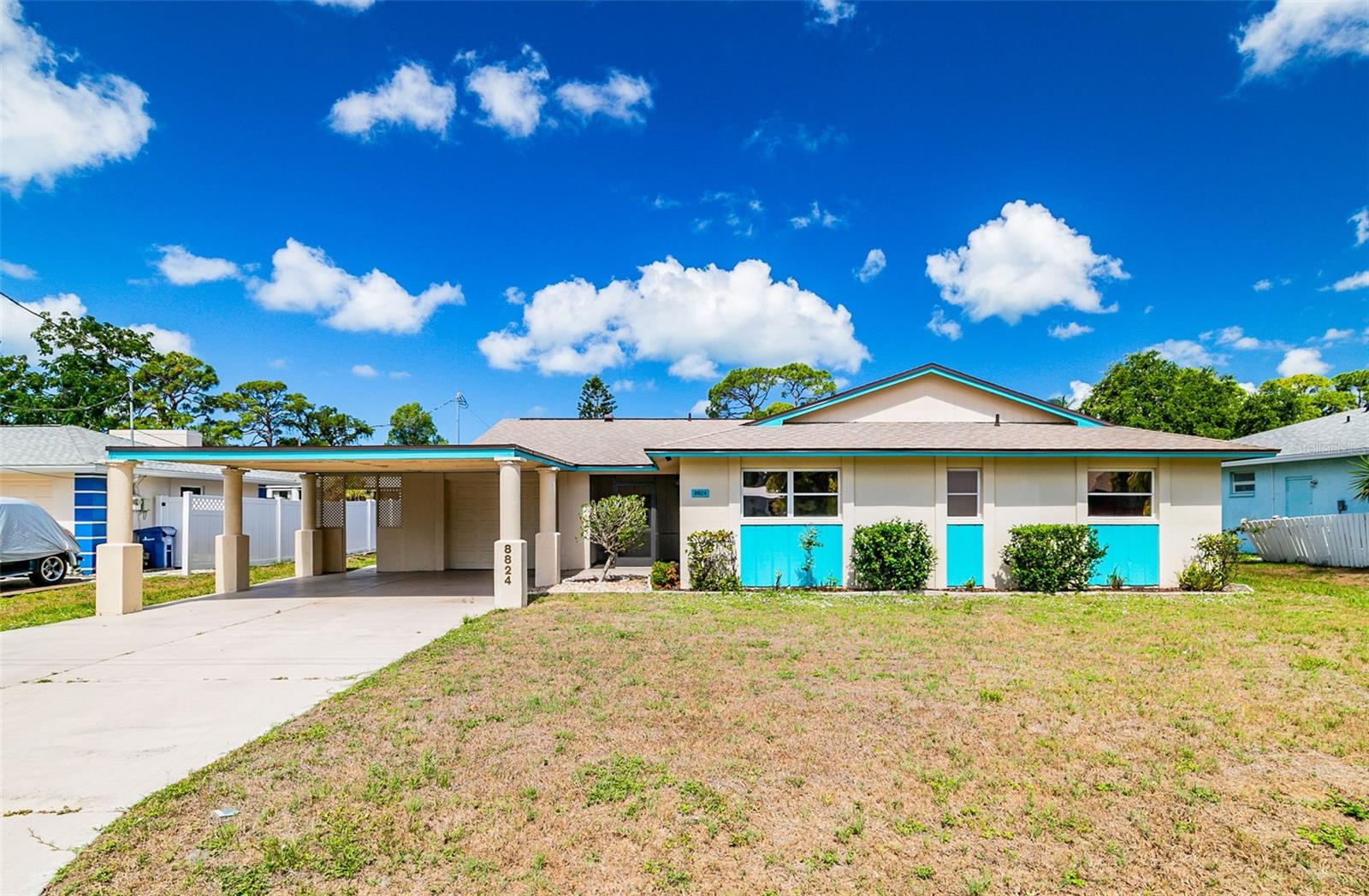 8824 Phyliss Ave, Sarasota, FL 34231