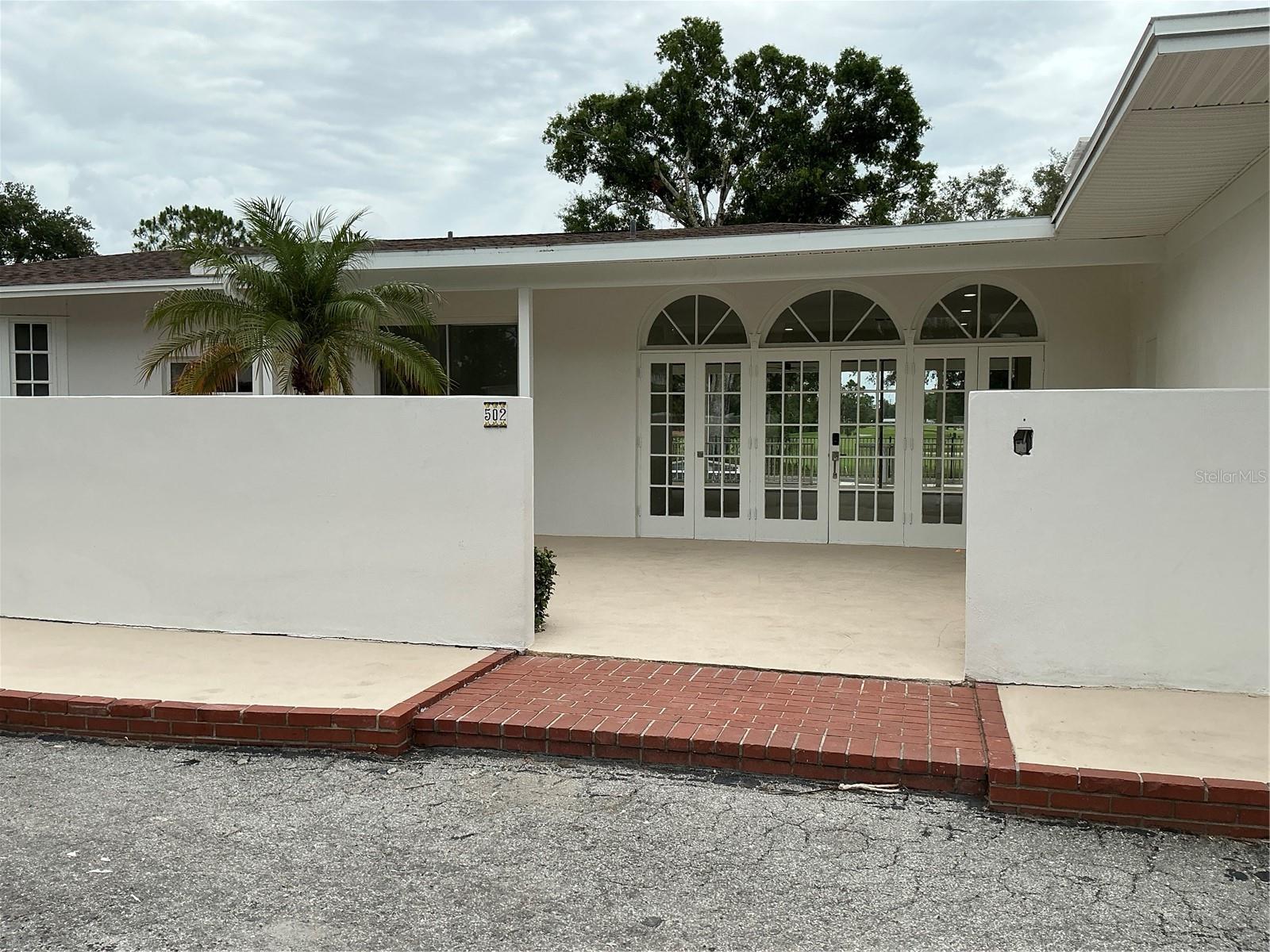 502 Magellan Dr, Sarasota, FL 34243