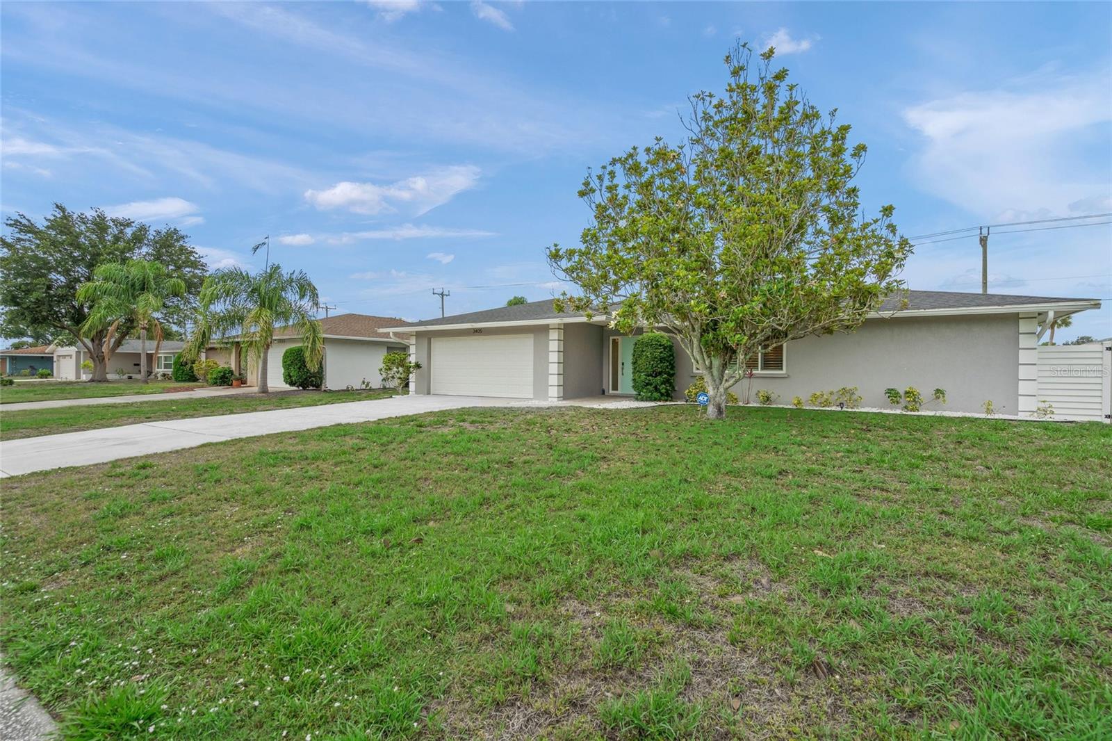 3405 S Lockwood Ridge Rd, Sarasota, FL 34239