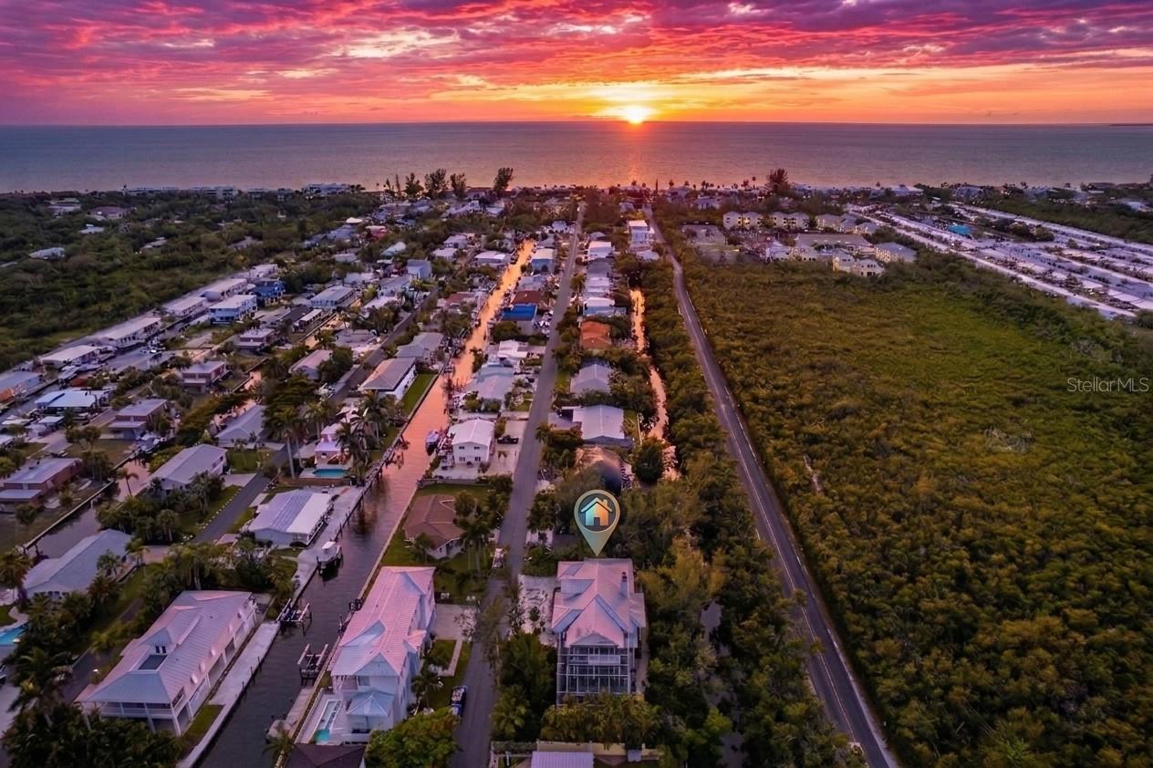 793 Jungle Queen Way, Longboat Key, FL 34228
