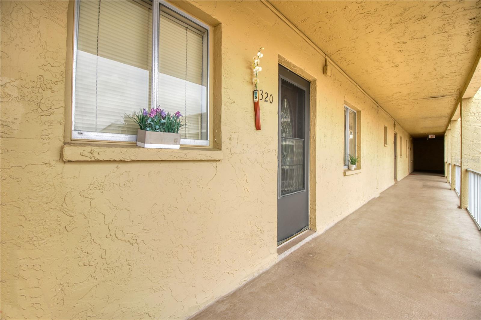 3658 Lake Bayshore Dr #320, Bradenton, FL 34205