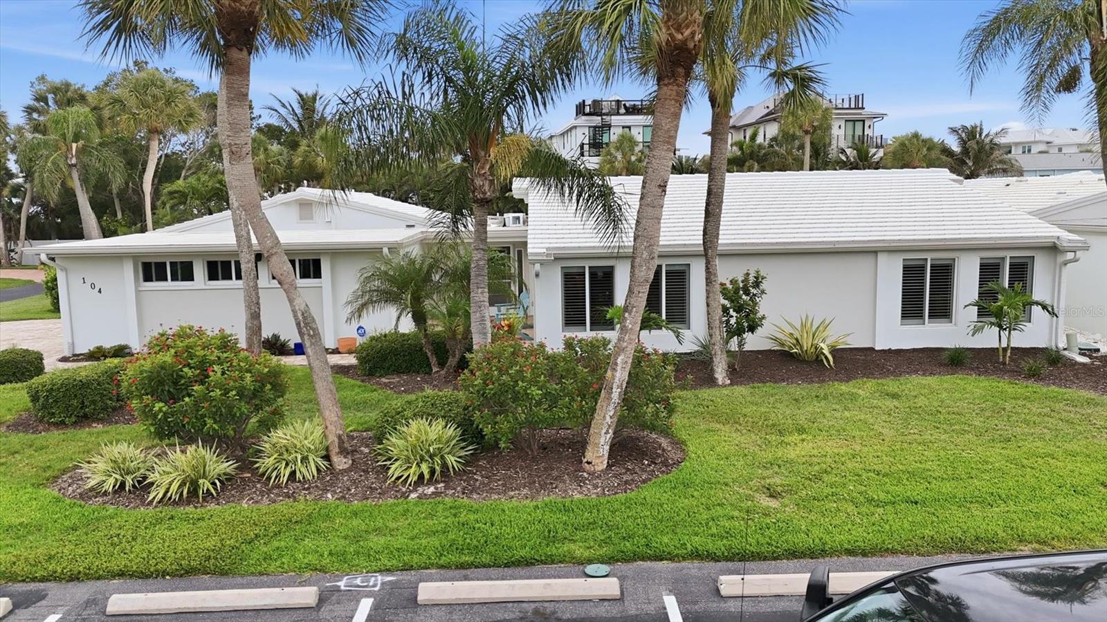 104 Whispering Sands Dr #V27, Sarasota, FL 34242